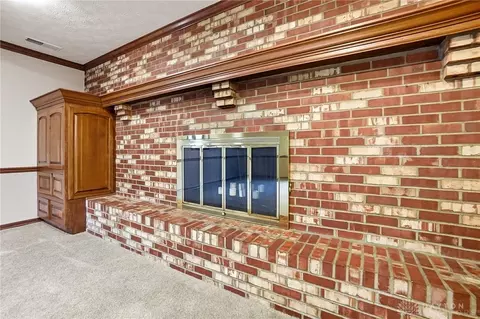 Living - 3464 Southern Blvd, Kettering, OH 45429 photo 6 of 6
