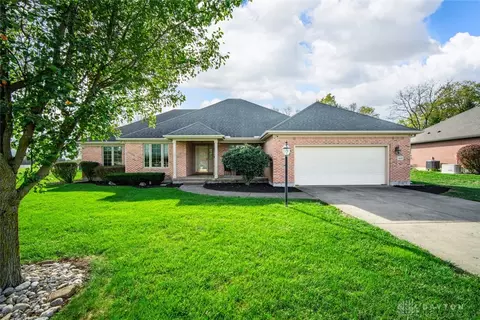 106 Ashland Trl, Farmersville, OH 45325