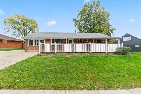 5488 Flotron Dr, Dayton, OH 45424