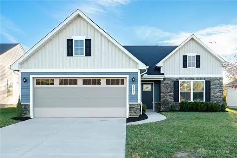 1037 Arbor Dr, Phoneton, OH 45371