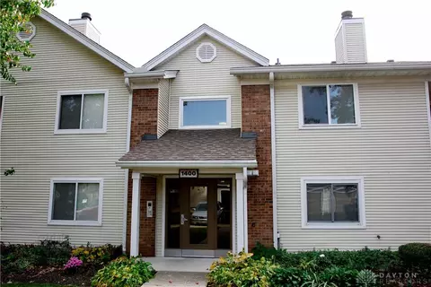 1400 Lake Pointe Way #4, Dayton, OH 45459