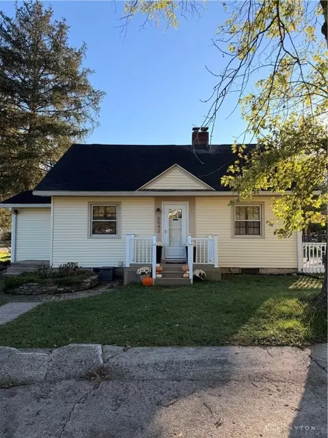 6042 10th Ave, Miamisburg, OH 45342