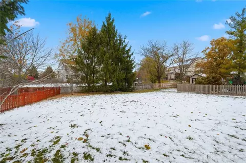 Exterior - 640 Springmill Dr, Springboro, OH 45066 photo 6 of 11