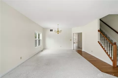 Living - 640 Springmill Dr, Springboro, OH 45066 photo 3 of 10