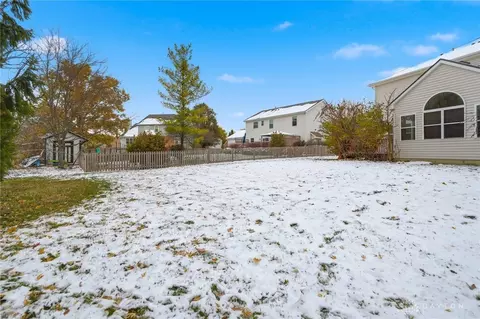 Exterior - 640 Springmill Dr, Springboro, OH 45066 photo 5 of 11