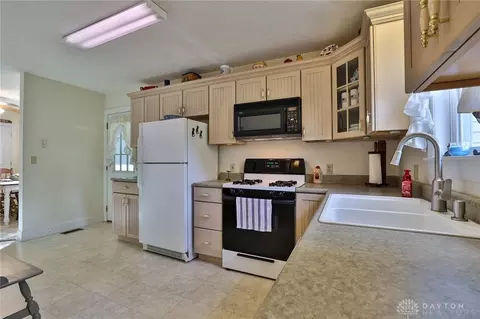 409 N Broadway St, Blanchester, OH 45107 photo 13