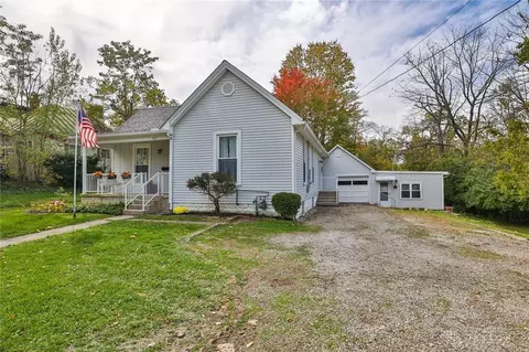 409 N Broadway St, Blanchester, OH 45107 photo 2