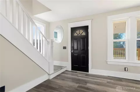 Entry Way - 130 Wilson, Springfield, OH 45505 photo 1 of 7