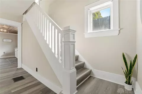 Entry Way - 130 Wilson, Springfield, OH 45505 photo 7 of 7