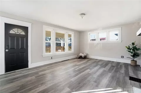 Living - 130 Wilson, Springfield, OH 45505 photo 1 of 11