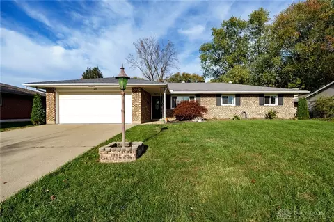 6036 Deerfield St, Dayton, OH 45414