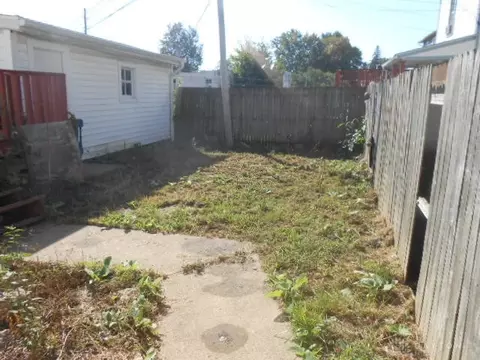 Exterior - 109 E Water St, Sidney, OH 45365 photo 4 of 7