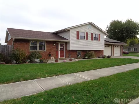 404 S Fuls Rd, New Lebanon, OH 45345
