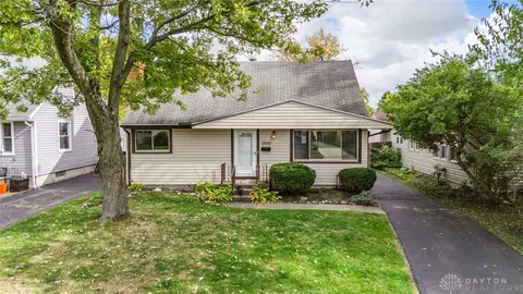 2820 Wehrly Ave, Dayton, OH 45419