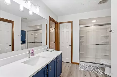 Bath - 6374 Adams Cir, Centerville, OH 45459 photo 4 of 6