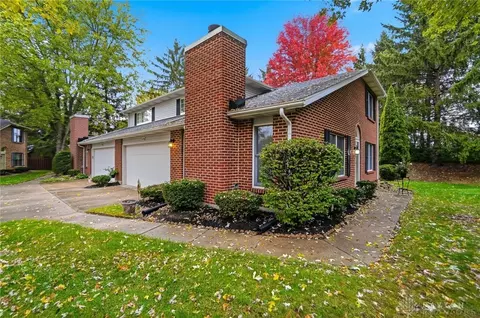 6374 Adams Cir, Centerville, OH 45459