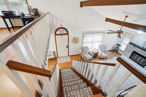 Entry Way - 6374 Adams Cir, Centerville, OH 45459 photo 2 of 4