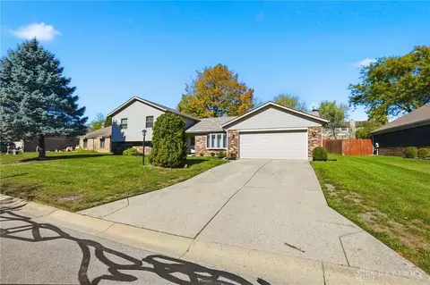 4751 Valley Brook Dr, Englewood, OH 45322