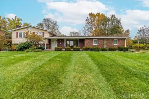 5345 S Kessler Frederick Rd, Troy, OH 45373