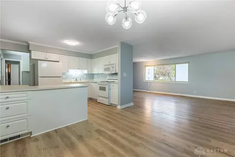 9375 Shawhan Dr, Centerville, OH 45458 photo 6