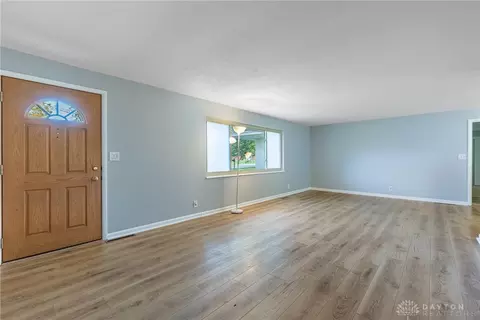 9375 Shawhan Dr, Centerville, OH 45458 photo 3