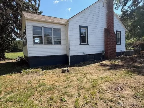 9324 NE Butler Rd, Newark, OH 43055