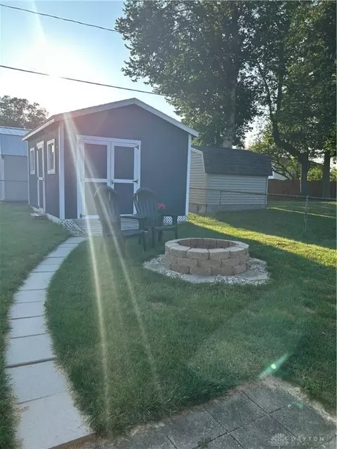 Exterior - 1001 Imperial Blvd, Springfield, OH 45503 photo 4 of 4