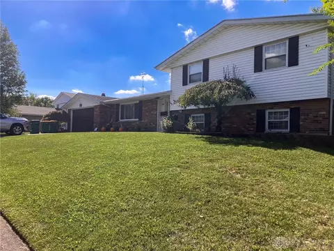 Exterior - 415 Sherwood Park Dr, Springfield, OH 45505 photo 4 of 9