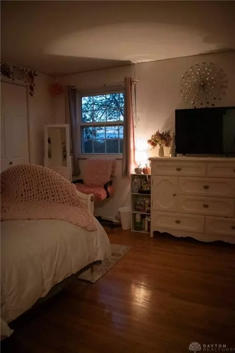 Bedroom - 415 Sherwood Park Dr, Springfield, OH 45505 photo 5 of 5