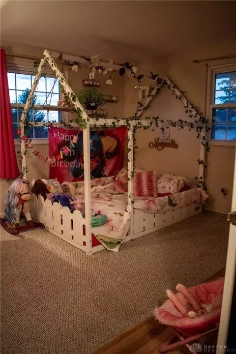 Bedroom - 415 Sherwood Park Dr, Springfield, OH 45505 photo 1 of 5