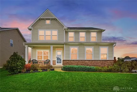3262 Heatherstone Dr, Troy, OH 45373