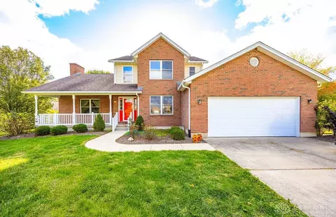 4 Olde Stone Ct, Oxford, OH 45056