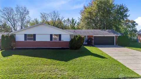 1296 Horizon Dr, Fairborn, OH 45324