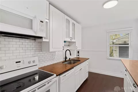 Kitchen - 2509 E Dorothy Ln, Kettering, OH 45420 photo 1 of 3