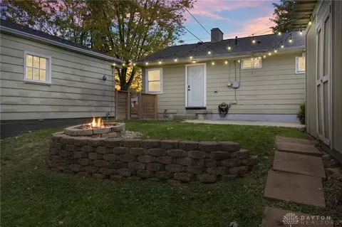 Exterior - 2509 E Dorothy Ln, Kettering, OH 45420 photo 1 of 7