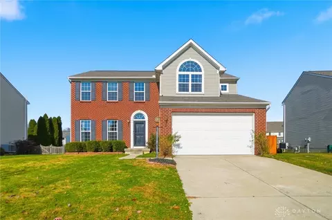 1922 Spring Ridge Dr, Xenia, OH 45385