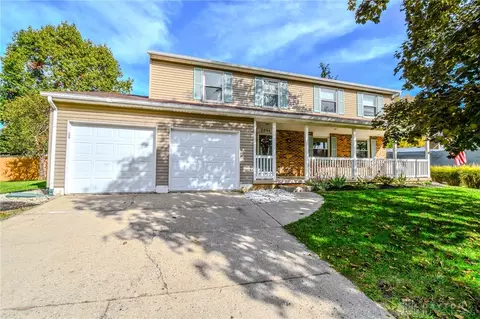 2094 Malibu Trl, Xenia, OH 45385