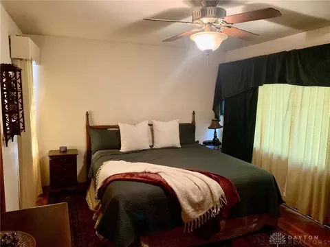 Bedroom - 709 Shrine Rd, Springfield, OH 45504 photo 1 of 9