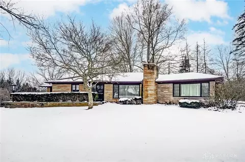 Exterior - 709 Shrine Rd, Springfield, OH 45504 photo 4 of 11