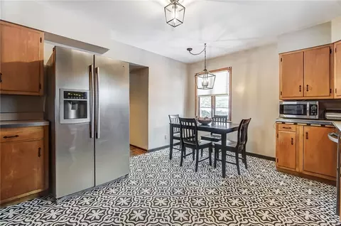 Kitchen - 709 Shrine Rd, Springfield, OH 45504 photo 6 of 6