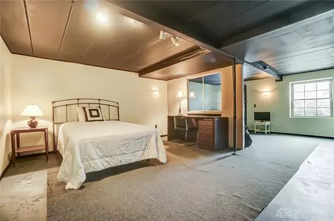 Bedroom - 709 Shrine Rd, Springfield, OH 45504 photo 6 of 9