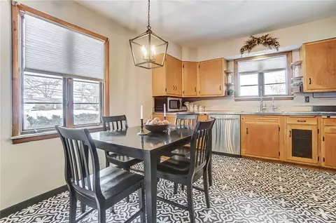 Dining - 709 Shrine Rd, Springfield, OH 45504 photo 5 of 5