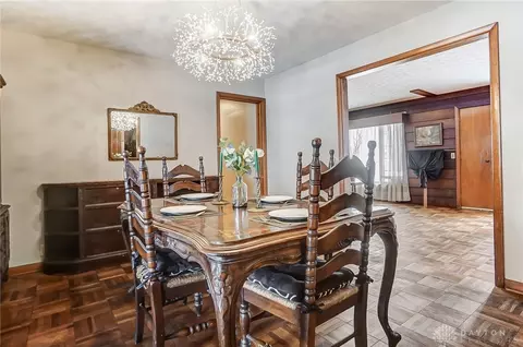 Dining - 709 Shrine Rd, Springfield, OH 45504 photo 3 of 5