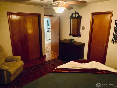 Bedroom - 709 Shrine Rd, Springfield, OH 45504 photo 3 of 9