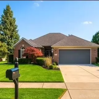 1672 Rockleigh Rd, Dayton, OH 45458