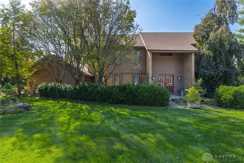 4951 Walnut Walk, Kettering, OH 45429