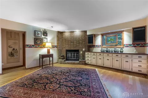 Living - 4951 Walnut Walk, Kettering, OH 45429 photo 2 of 6