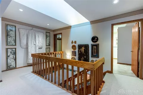 Entry Way - 4951 Walnut Walk, Kettering, OH 45429 photo 5 of 9