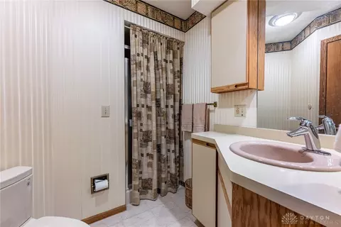 Bath - 4951 Walnut Walk, Kettering, OH 45429 photo 3 of 12