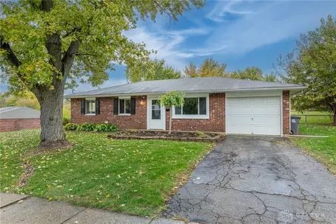 1310 Saratoga Dr, Troy, OH 45373
